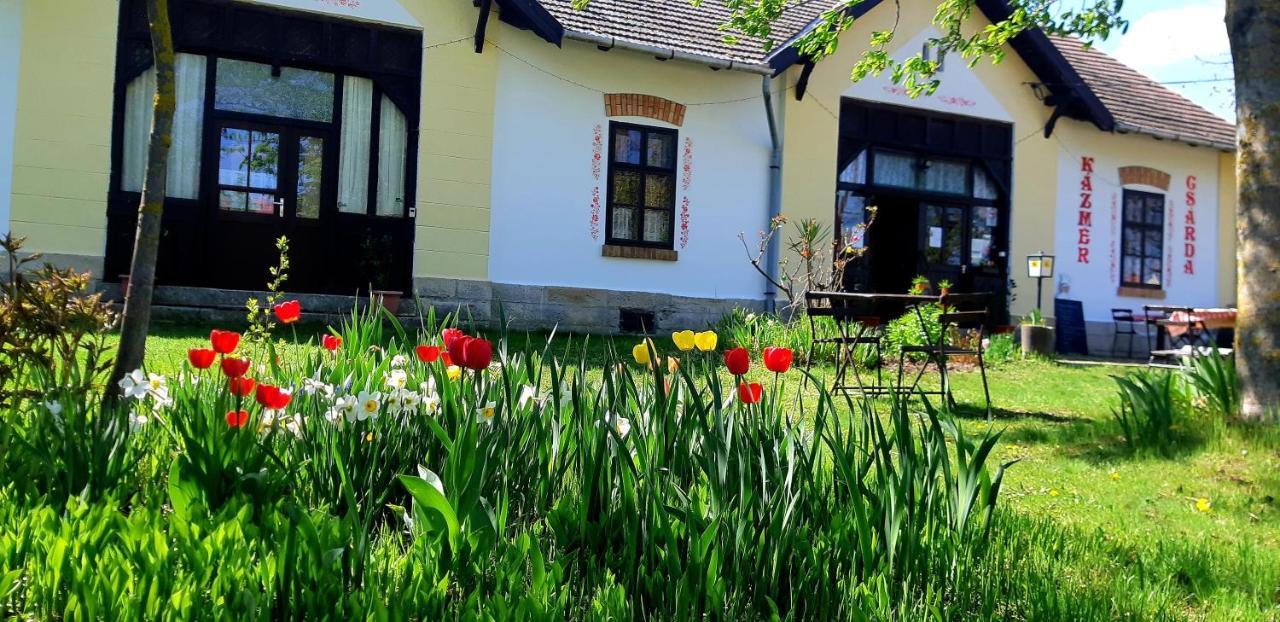 Kazmer Szallas - Gasthaus Varbalog Dış mekan fotoğraf